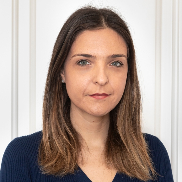 Tânia Oliveira serves as the Director of Marketing and Communications at Taylor's, a position she has held since December 2019. In this role, she is responsible for developing and...