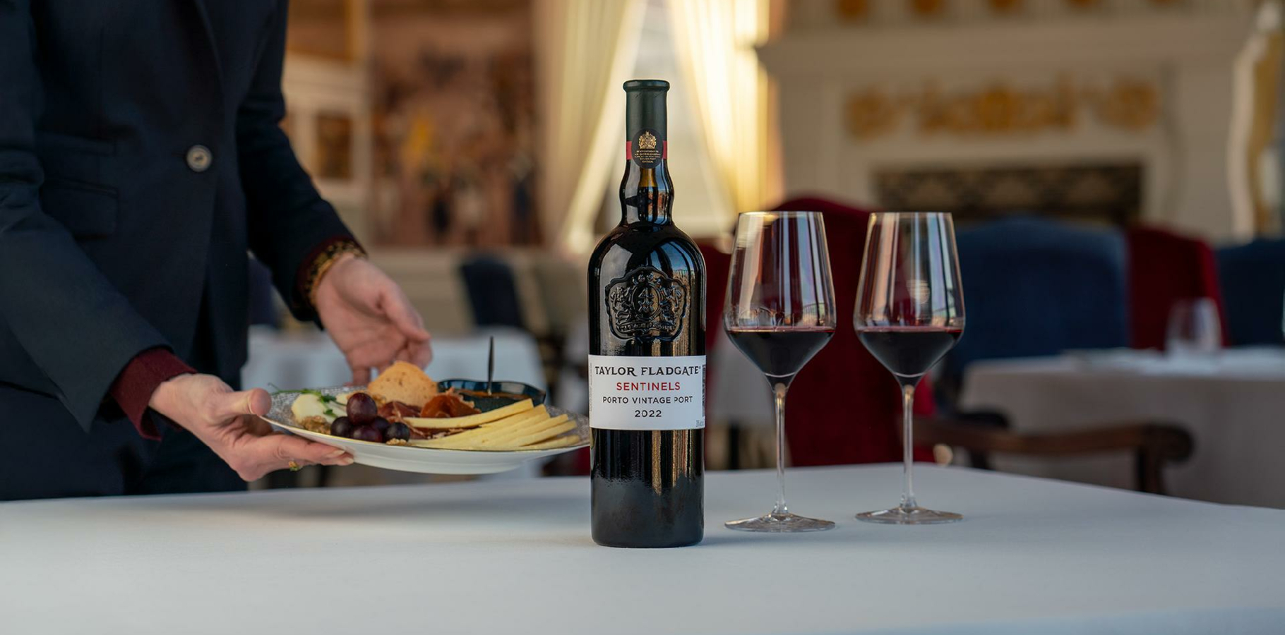 Sentinels Vintage Port represents a harmonious fusion of wines from Taylor Fladgate's four heritage properties, located in the heart of the...